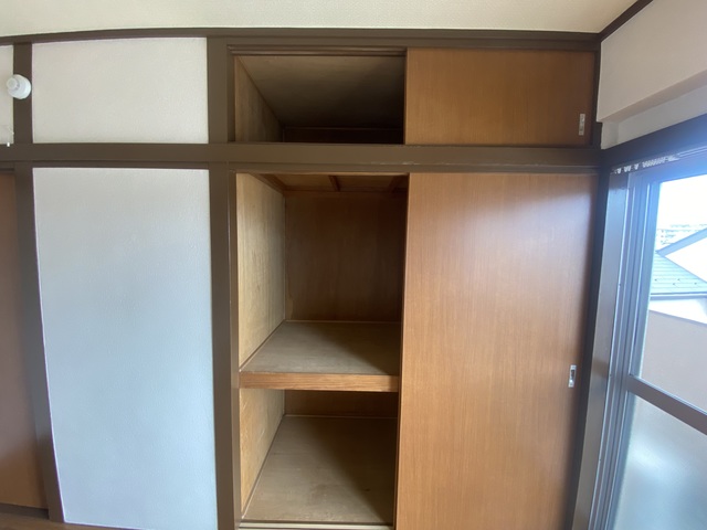 レジデンス三彰 収納