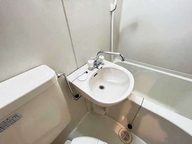 アーバンスクエア江原町Ｃ棟0108号室 洗面