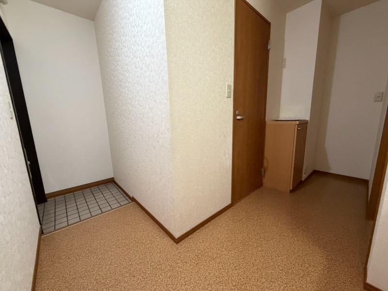 横尾ビル ※別号室の写真となります。