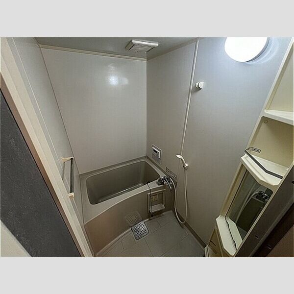 グリシーヌ102号室 浴室