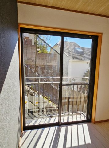 ビュー大倉山102号室 陽当たりの良いバルコニー！