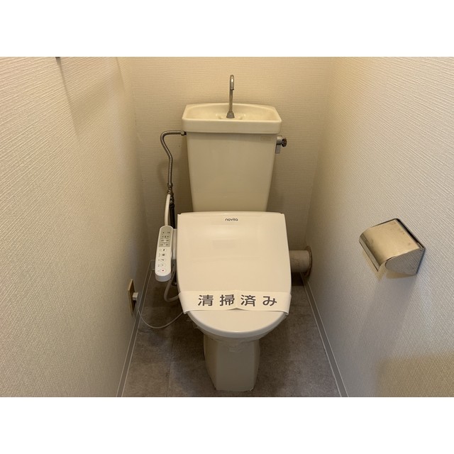 ホワイトパレス大宮207号室 内観