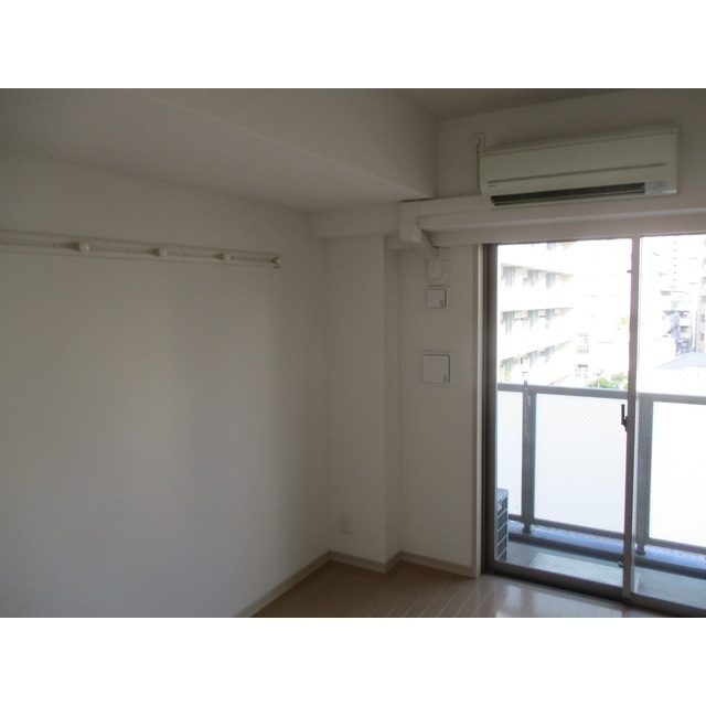 スカイコート川崎西口 リビング