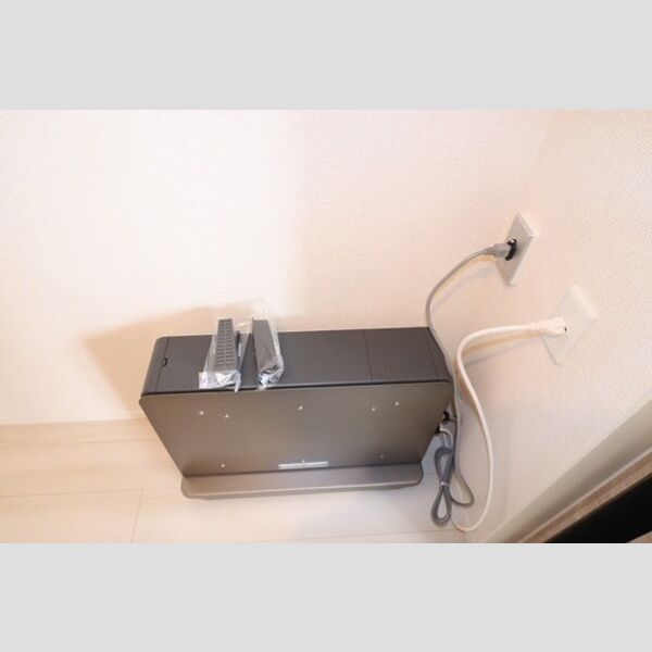 アベニール306号室 蓄電池