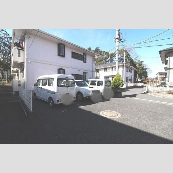 パラシオン中尾　Ⅲ 駐車場