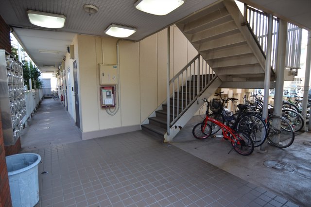 第一レジデンス白鳥 エントランス