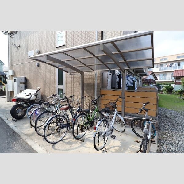 エスポワール鵠沼 駐輪場