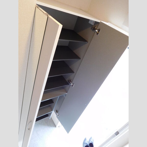 フィオーレ/ルミエール　フィオーレ201号室 玄関