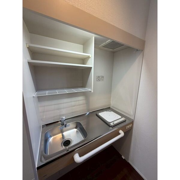 ベレガンス流山松ヶ丘Ⅱ0102号室 キッチン