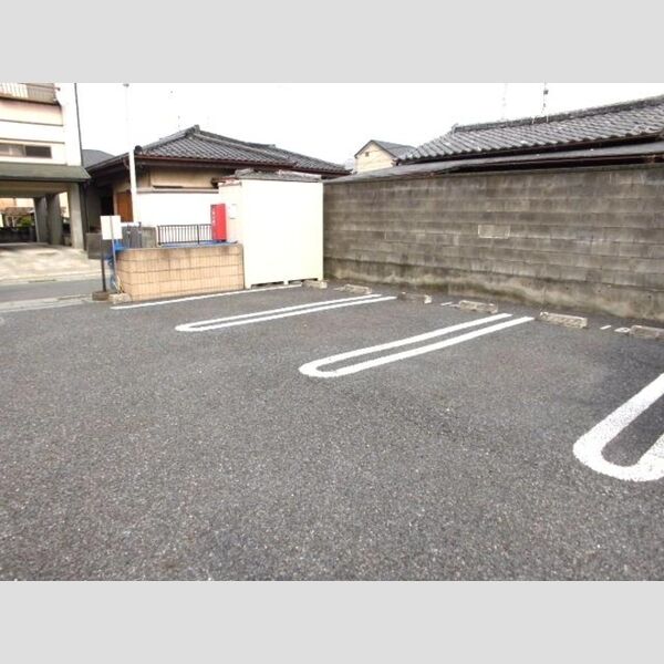 パーシモン 駐車場