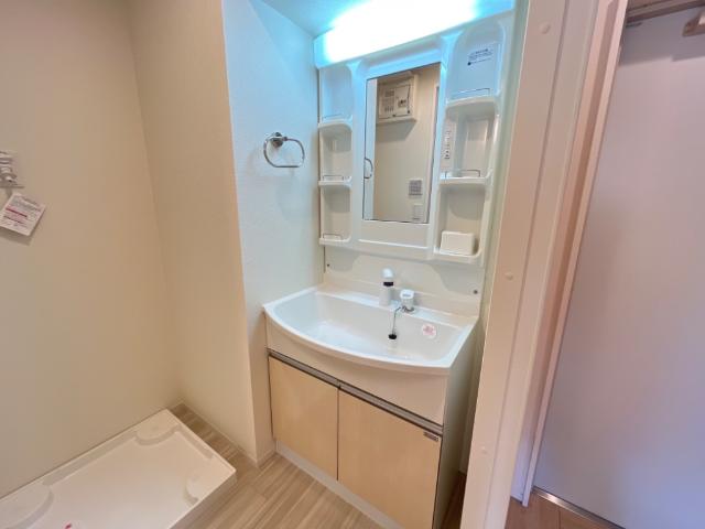 葉山レジデンスⅢ 洗髪洗面化粧台