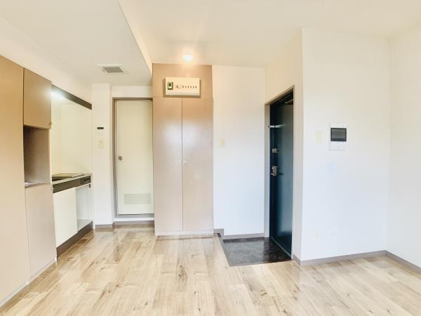 雅叙園碑文谷ドミトリィ リビング