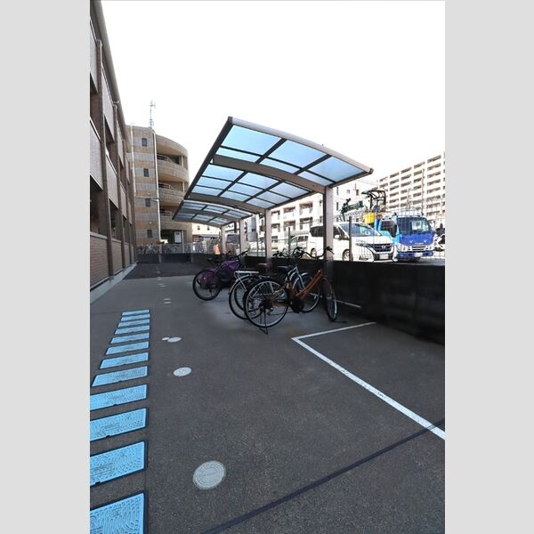 カレント上板橋 駐輪場