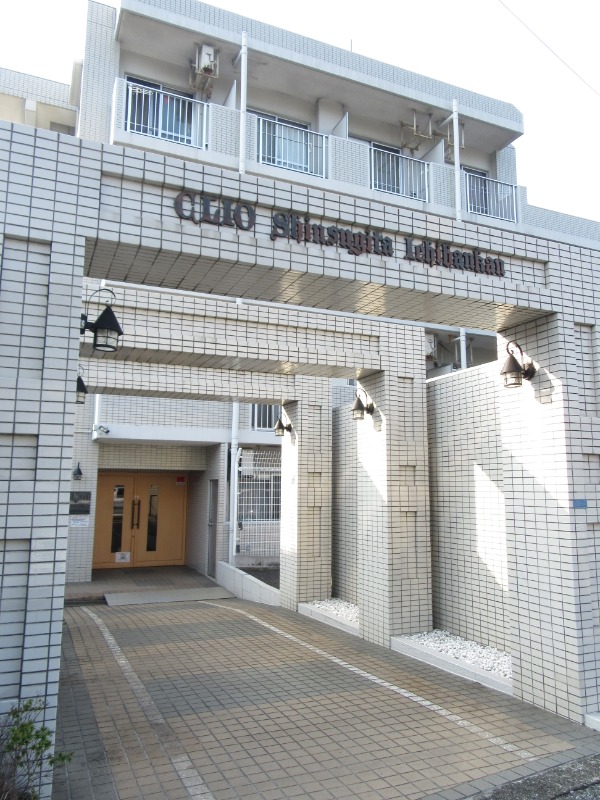 クリオ新杉田壱番館4階 エントランス