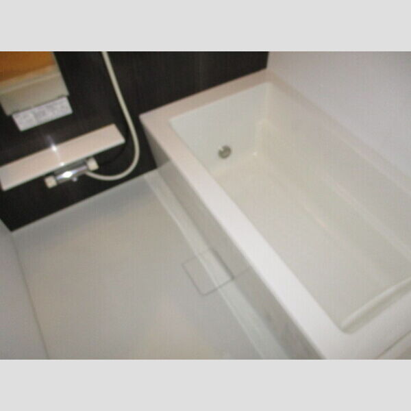 パインヒルズ胡録台305号室 ユニットバス