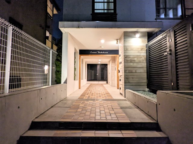 ラニ池袋 エントランス