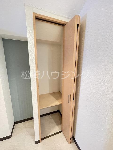 クラブラメール2階 収納