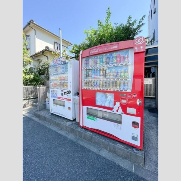プロムナドゥ瑞江 自販機