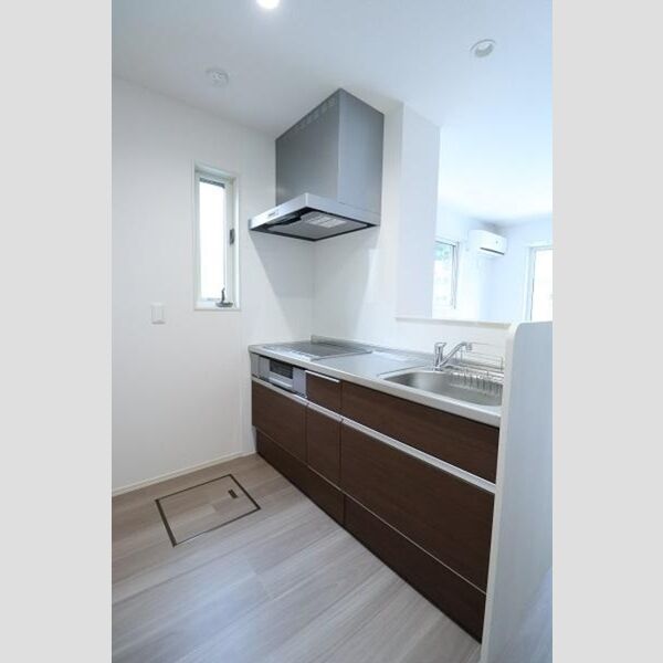 マ・メゾン 二口IHラジエント・グリル付システムキッチン