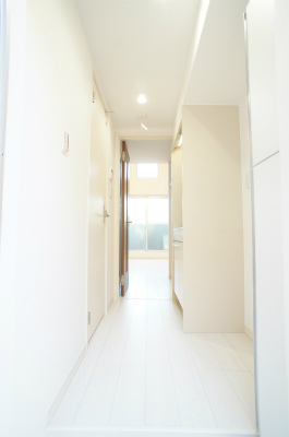 FERIO三ツ沢1階 玄関