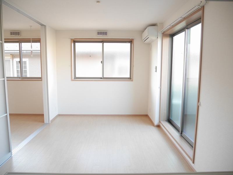 ラシーネ越後山弐番館 リビング