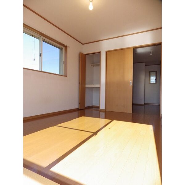 ハイツリバーサイド203号室 寝室