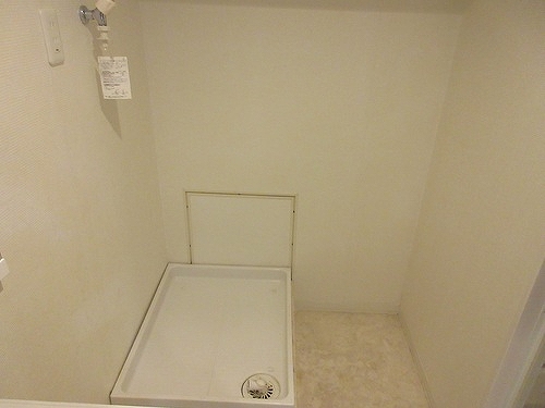 ニューライフマンション木場1階 室内洗濯機置場　※2026年4月の写真