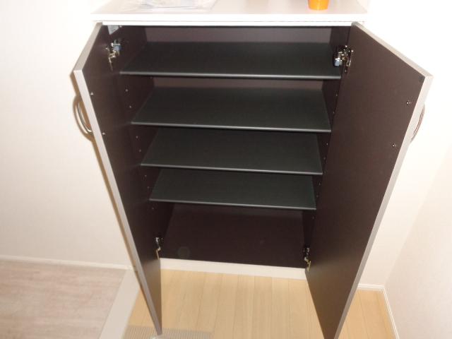 ヴィラカマリヤⅡ 玄関