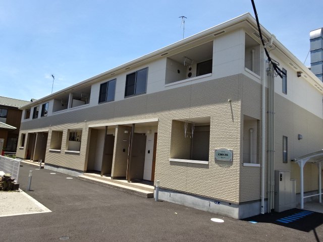 クレシア 外観写真（昼）