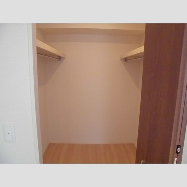 ソレイユM 洋室6.24帖　ウォークインクローゼット