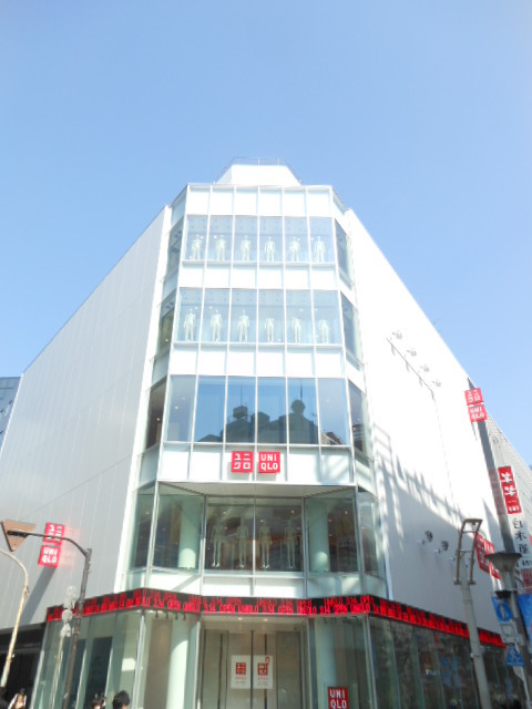 ガーラ・グランディ池袋5階 ユニクロ 池袋サンシャイン店