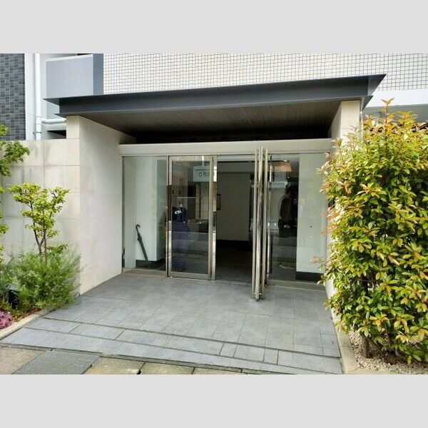 エスティメゾン南行徳105号室 エントランス