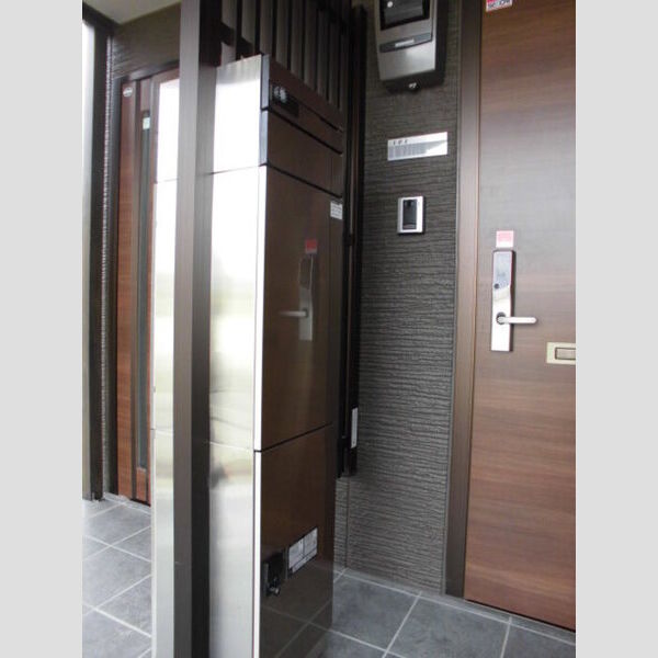 なんてんの郷　Ⅲ101号室 宅配ボックス