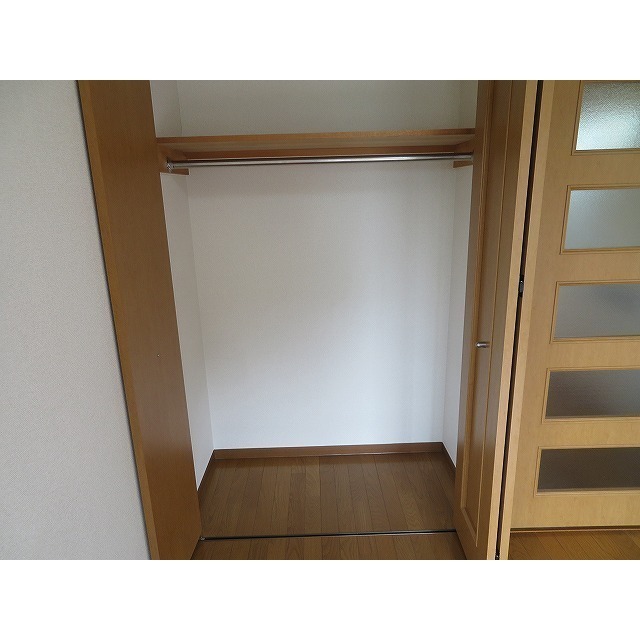 ヴィレッジ・イン・上高井戸 クローゼット