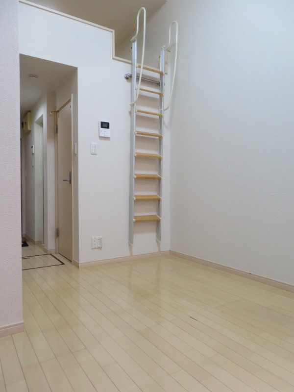 ドミール本郷台Ⅱ ＊別号室の写真となります。