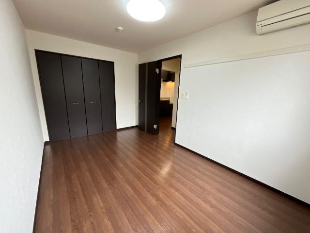 リリー・オブ・ザ・バレー 洋室