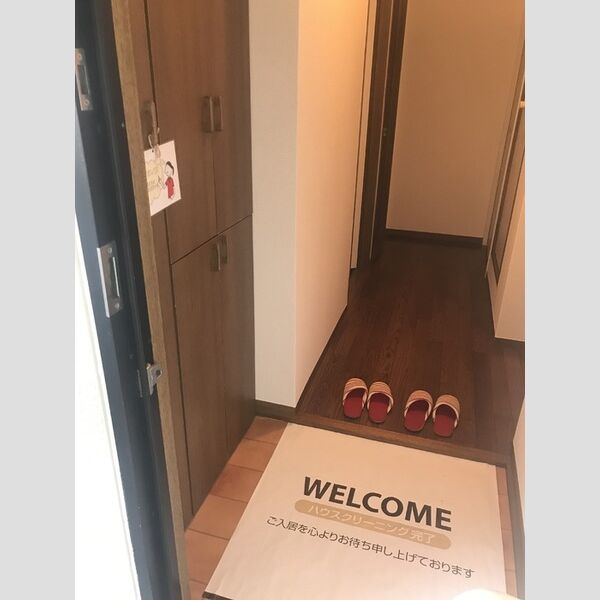 フラワーハウス 玄関