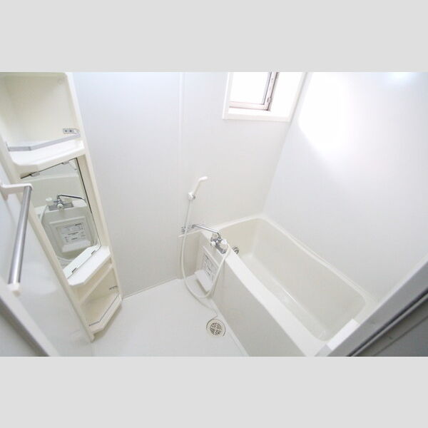 ラピュタ 追い焚き機能付きの浴室!