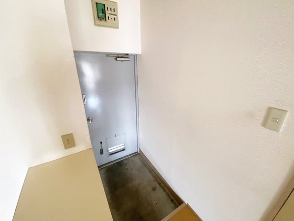 第2青梅ハイツ 玄関