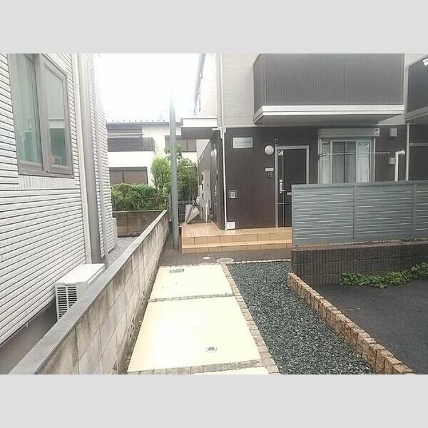 M.EUPHORIA102号室 エントランス