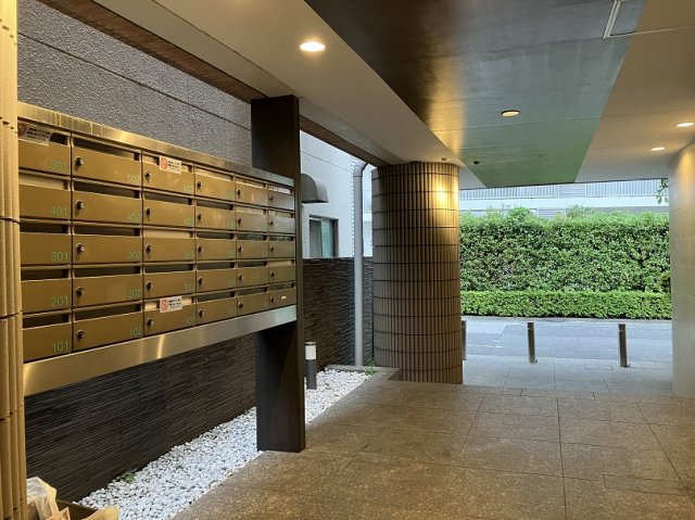 プライムアーバン新宿落合 エントランス