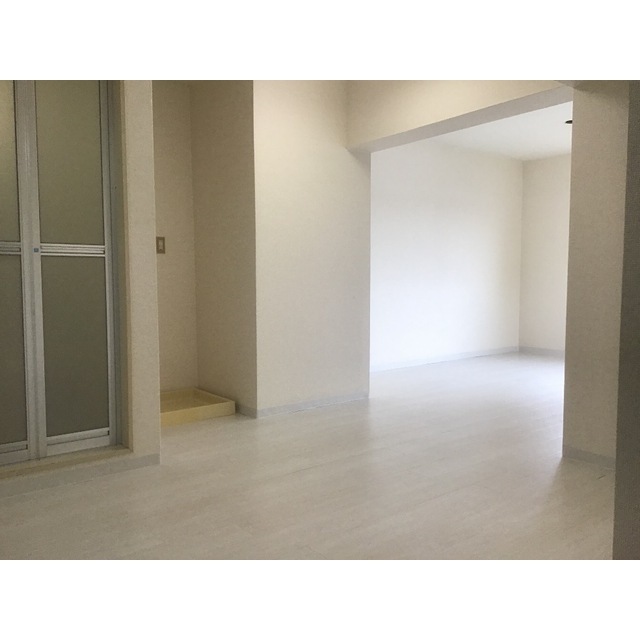 アゼリアコート柿生303号室 リビング