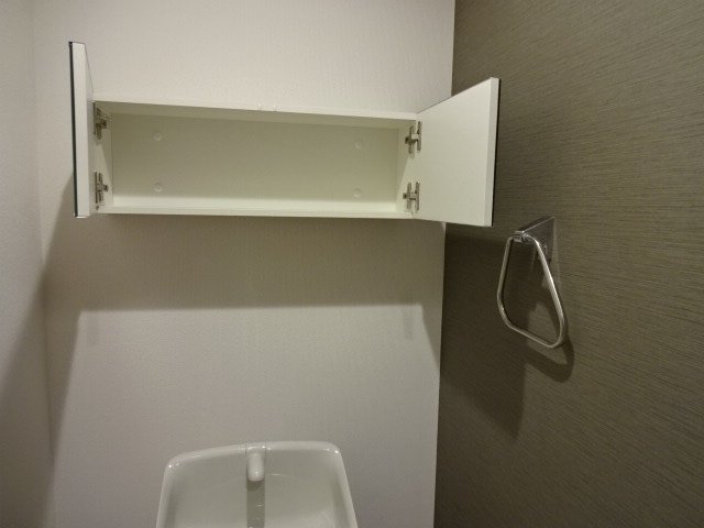 アローネ浅草 トイレ収納