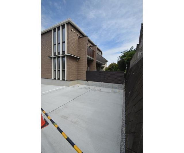 モンテベルデ 駐車場