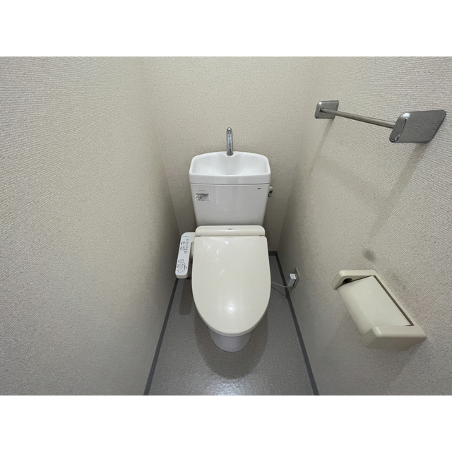 T･ハウス 温水洗浄便座付き