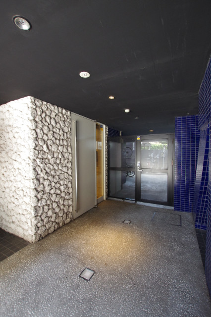 ブライズ三軒茶屋 エントランス