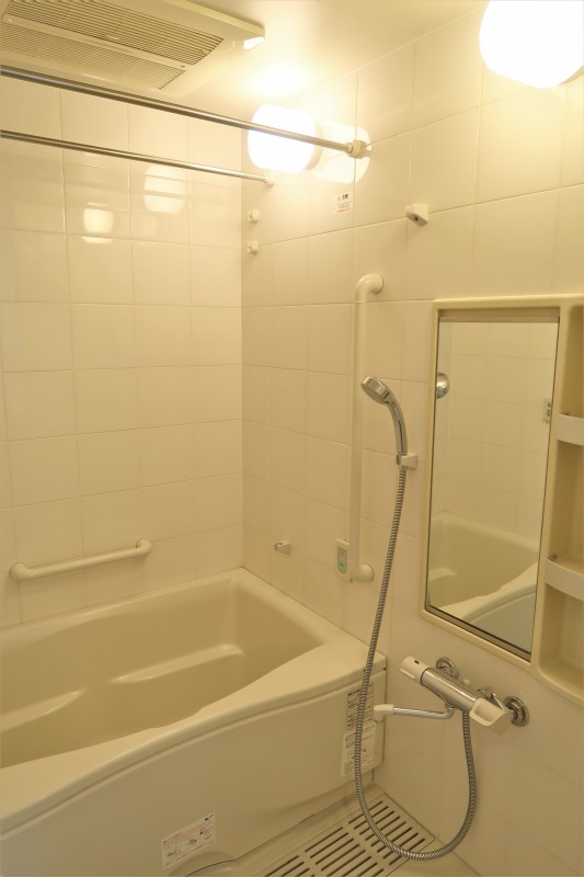 河田町ガーデン１号棟17階 お風呂