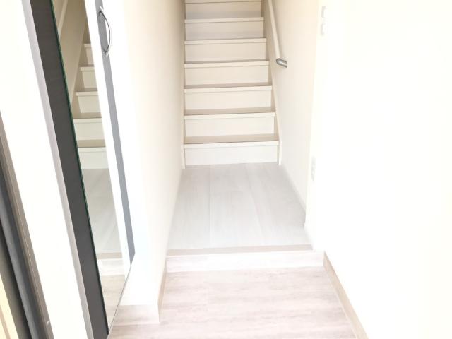 川口市大字安行領根岸　アパート新築工事203号室 玄関（イメージ）
