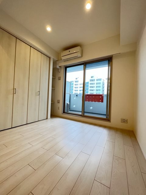 グランパティオス公園西の街５番館 寝室