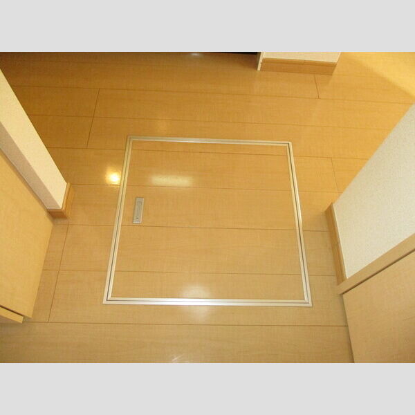 サフィール　A・BB102号室 床下収納